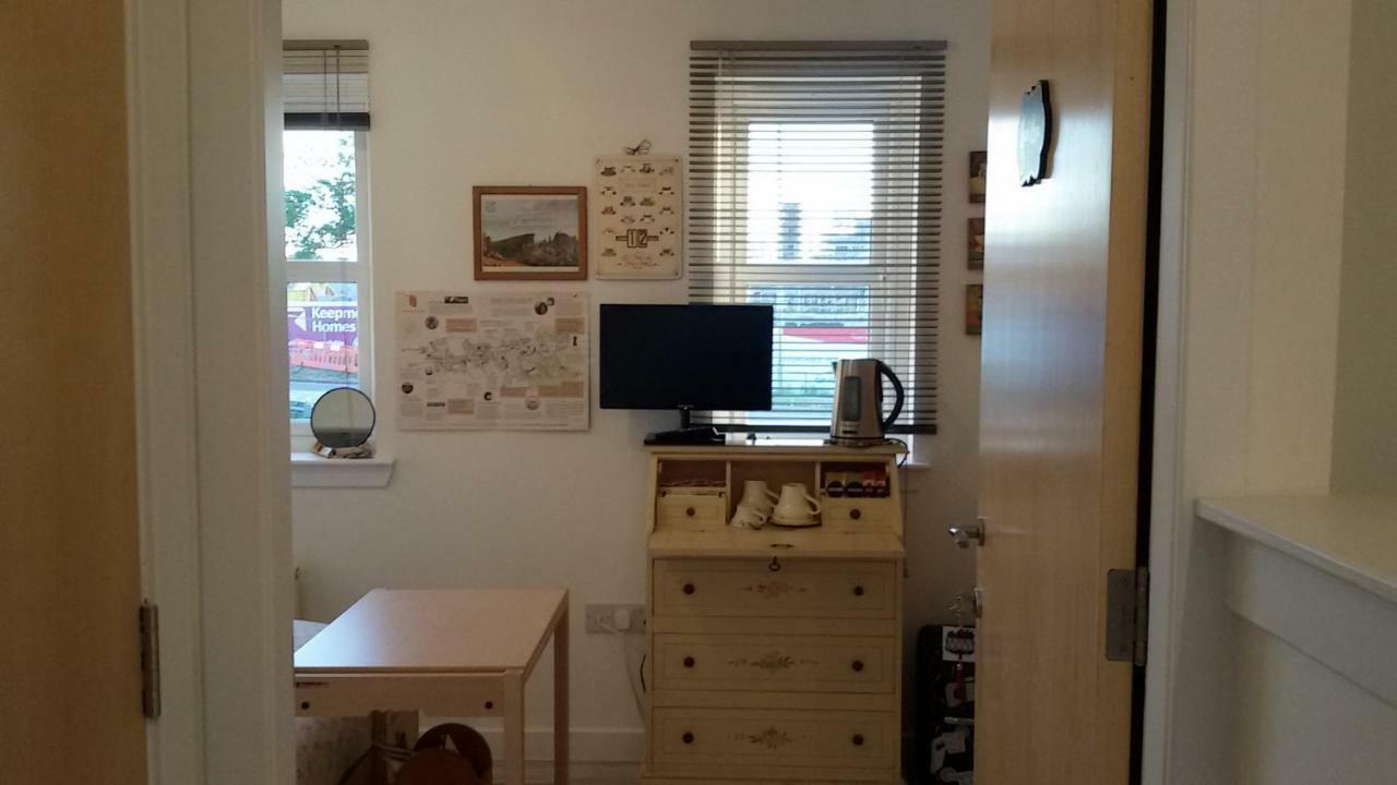 Broomhouse Homestay 爱丁堡 外观 照片